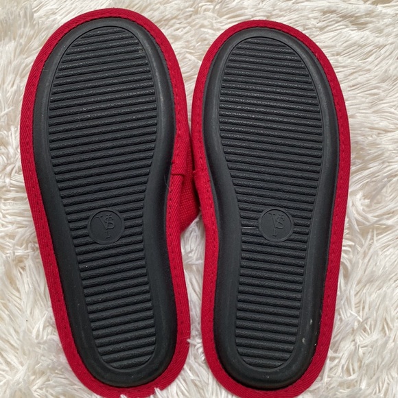 🎉HP🎉 Victoria’s Secret Pompom Slippers 💗 Red - Picture 8 of 11